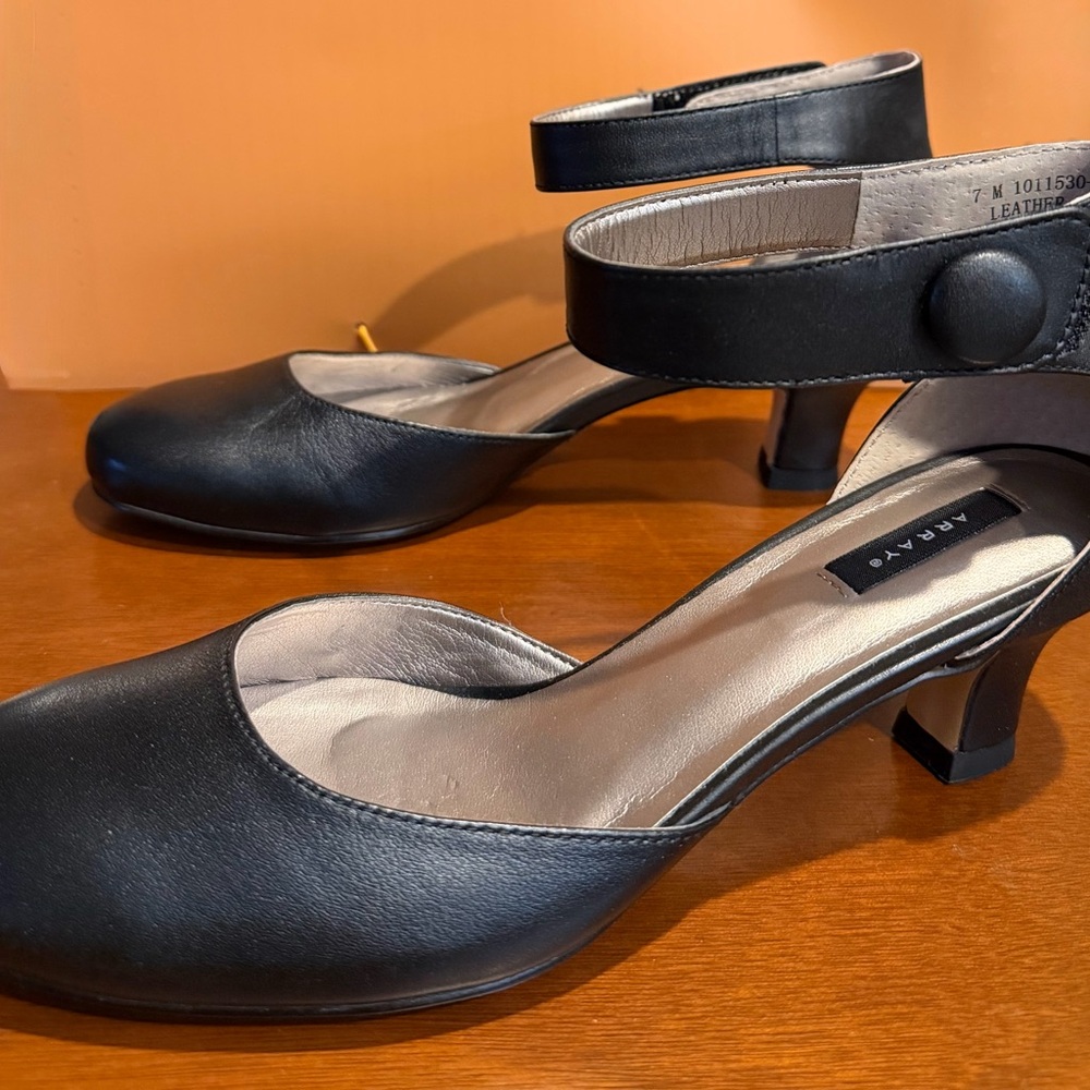 Array Black Leather Ankle Strap Pumps - image 3